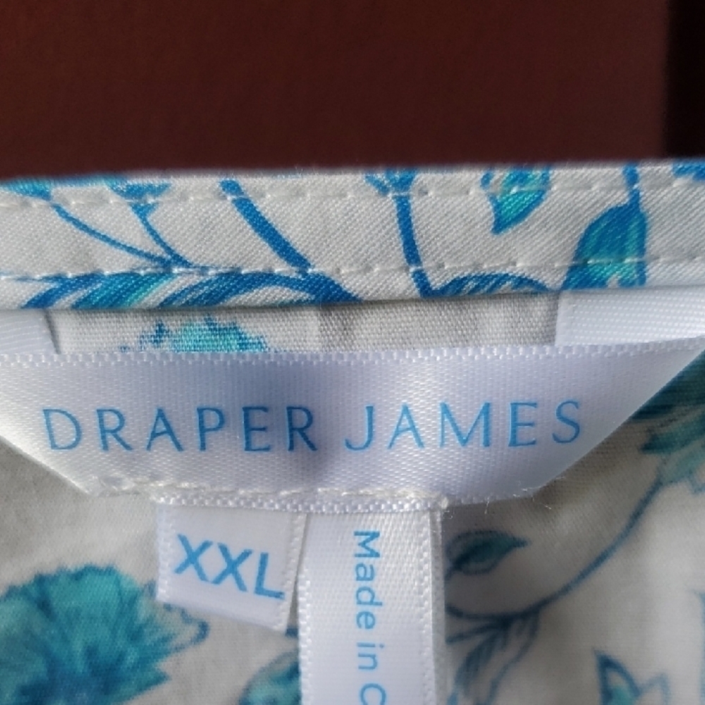 Draper JAMES Floral Blue  and White puff V Neck  Women's Top - Picture 2 of 13